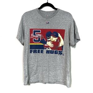 Atlanta Braves Freddie Freeman 5 Uggla Free Hugs graphic print tee size Medium